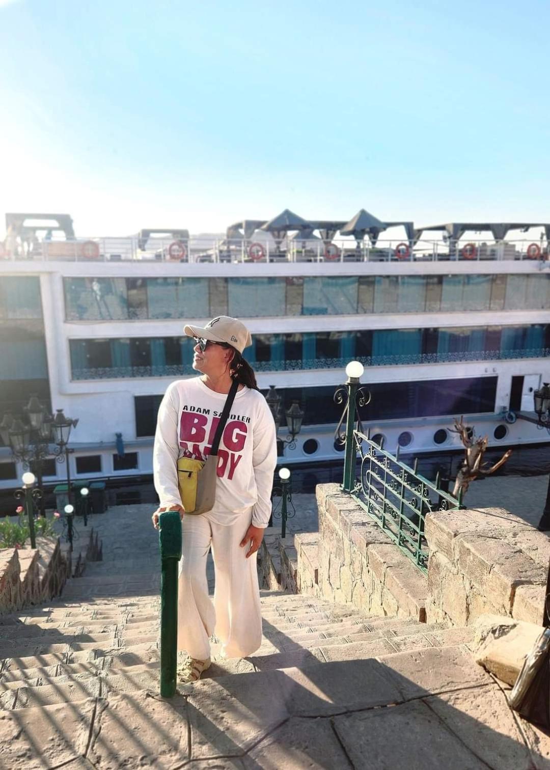 Five Star Nile Cruise From Aswan To Luxor Hotel Eksteriør billede