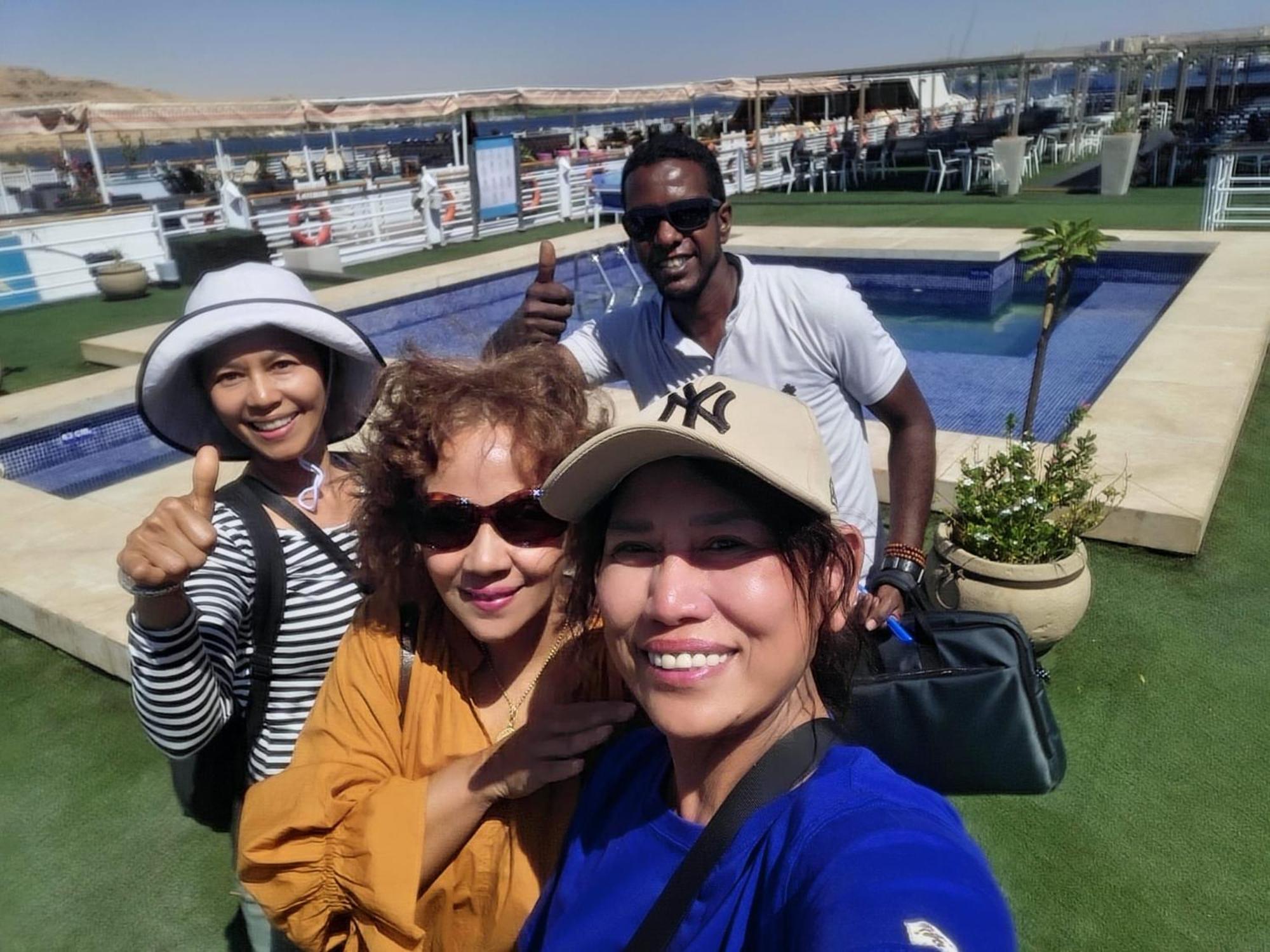 Five Star Nile Cruise From Aswan To Luxor Hotel Eksteriør billede